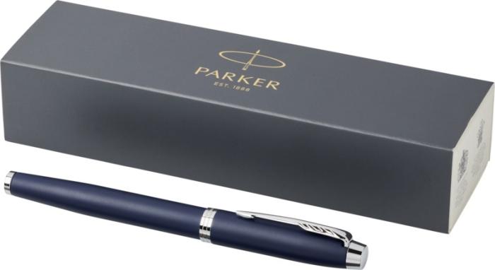 Penna Parker IM rollerball blå med silverdetaljer och vit logo